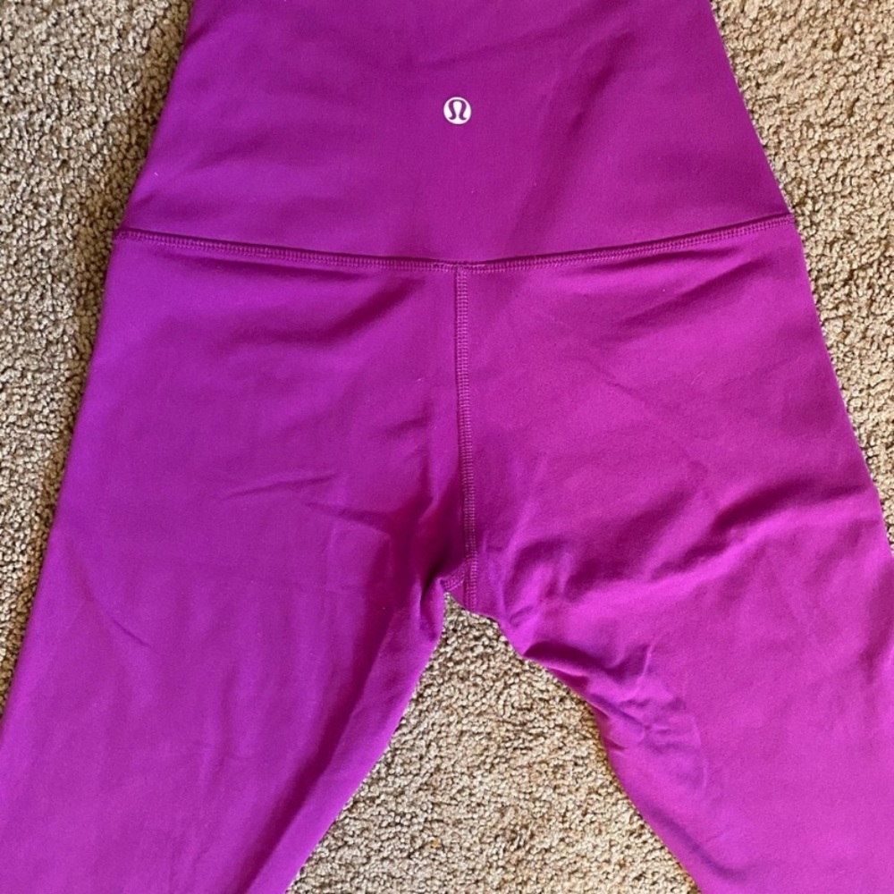 Lululemon Size 6 leggings like new